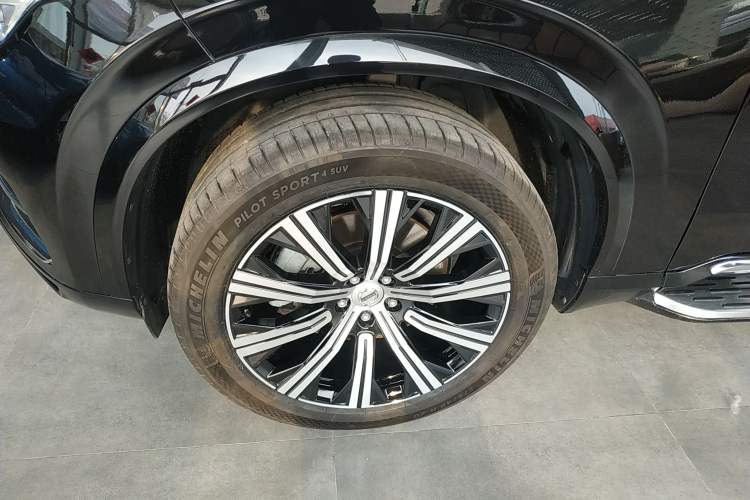 Used Volvo XC90 2023 B6 Zhiyi Luxury Edition 7-Seater Left Front Wheel Hub