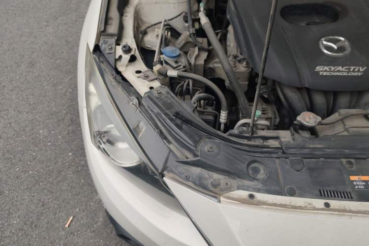 Used Mazda 3 Axela 2014 Sedan 1.5L Automatic Luxury Model