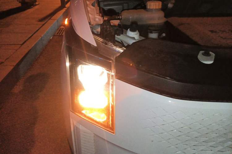 Used Linxys Huangjincang 2025 New Edition First Class Cabin Right Front Headlight