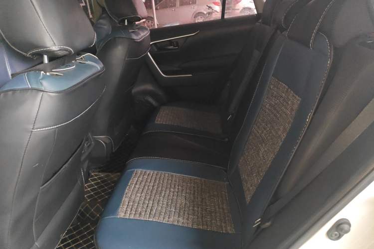 Used Toyota RAV4 2020 2.0L CVT Two-Wheel Drive Urban Edition Left Rear Seat