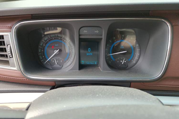 Used Buick GL8 2014 2.4L CT Luxury Business Comfort Edition Instrument Cluster