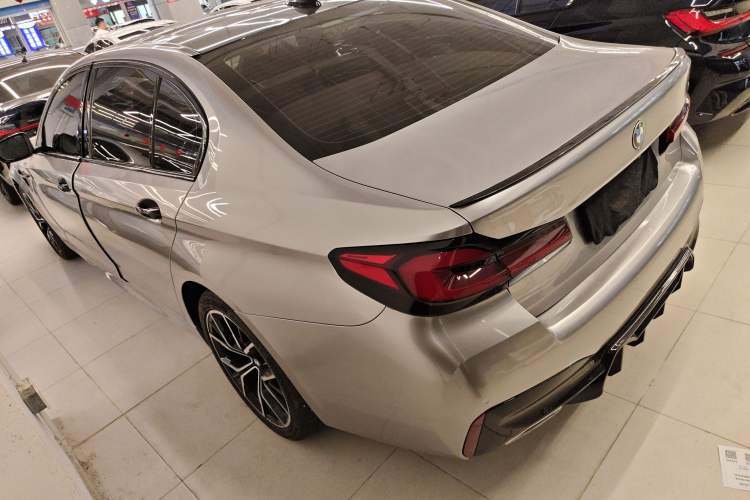 Used BMW 5 Series 2023 530Li Luxury Edition M Sport Package Rear Left 45 Deg