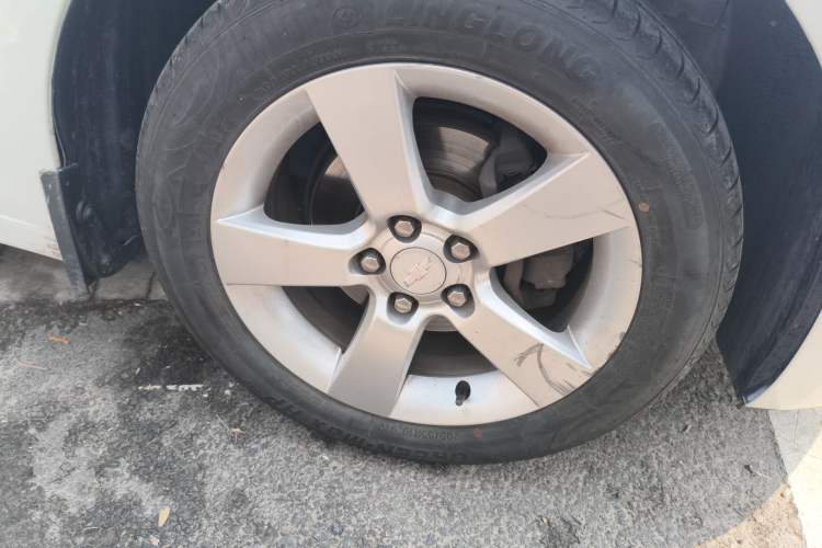 Used Chevrolet Cruze 2012 1.6L SL Grand Edition Automatic Right Front Wheel Hub