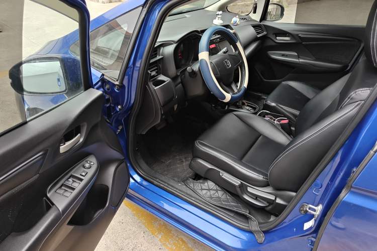 Used Honda Fit 2014 1.5L LX CVT Comfort Model
