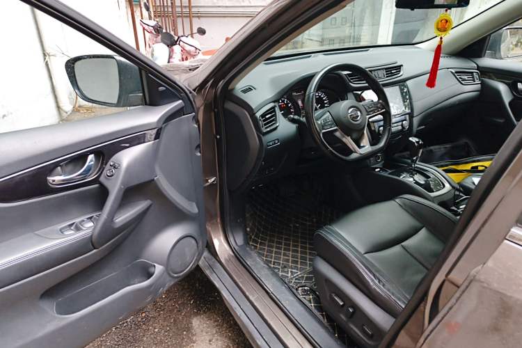 Used Nissan X-Trail 2019 2.0L CVT Smart Connect Comfort Edition 2WD
