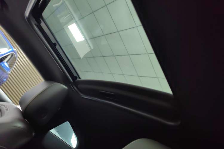 Used Chevrolet Camaro 2017 2.0T RS
