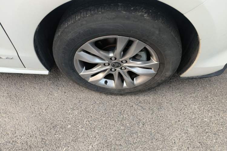 Used Toyota SIENNA 2024 2.5L Hybrid Comfort Edition
