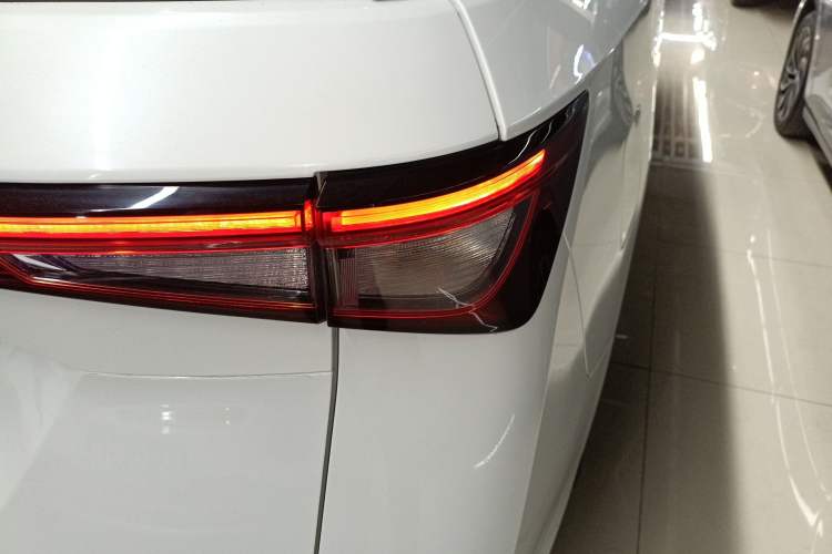 Used Wuling Jiachen 2022 1.5T CVT Deluxe Flagship Edition