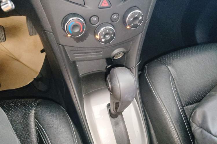 Used Chevrolet Trax 2016 1.4T Automatic Two-Wheel Drive Comfort Version with Sunroof