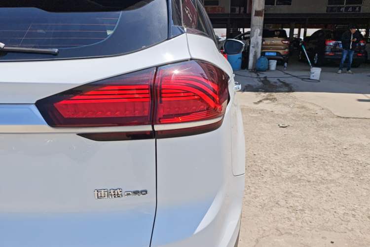 Used Geely Auto Emgrand X7 Sport 2020 1.8TD DCT Smart Connect PRO Exterior 3