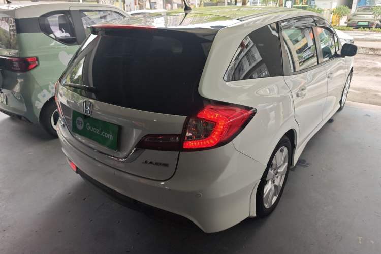 Used Honda Jade 2013 1.8L automatic Comfort version 5 seats