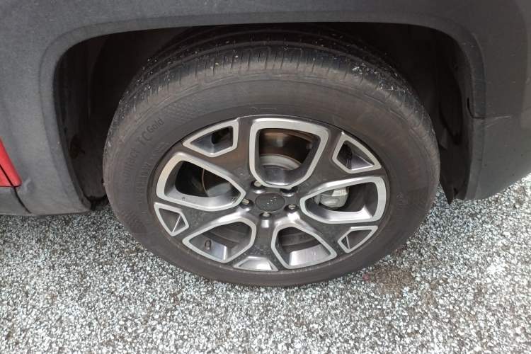 Used Jeep Renegade 2018 Connected Large Screen Version 180T Automatic Smart Version
