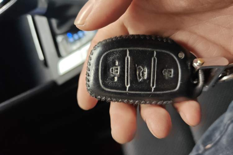 Used Hyundai Elantra (6th Generation / Lingdong) 2016 1.6L Automatic ZhiXuan – Elite Version
