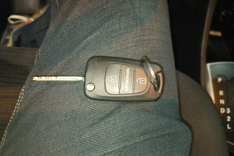 Used Hyundai Verna Ray 2014 1.4L Automatic GLX
