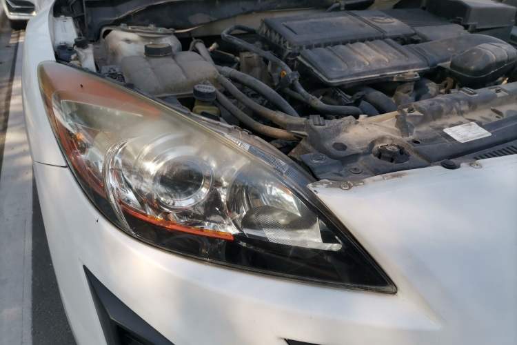 Used Mazda 3 2013 Sedan 1.6L Automatic Elite Model Right Front Headlight