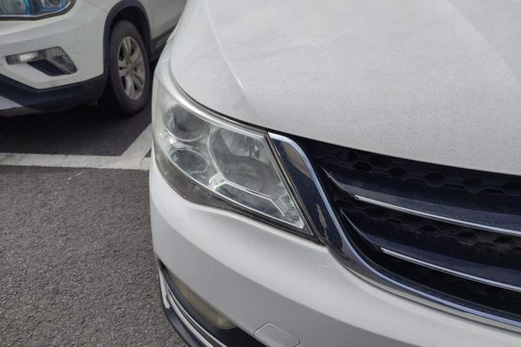 Used Baojun 730 2016 1.5T Manual Standard Version 7 Seats Right Front Headlight