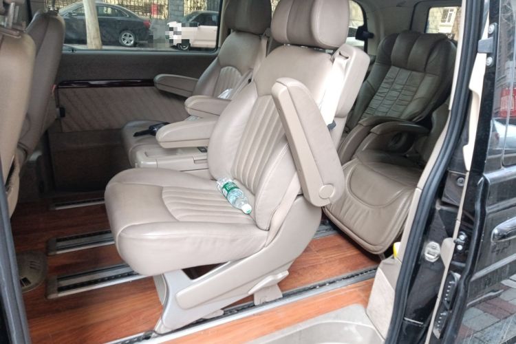 Used Mercedes-Benz Viano 2013 3.5L Haoci version Left Rear Seat
