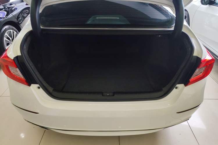 Used Honda Accord 2018 260TURBO Elite Edition China VI Trunk