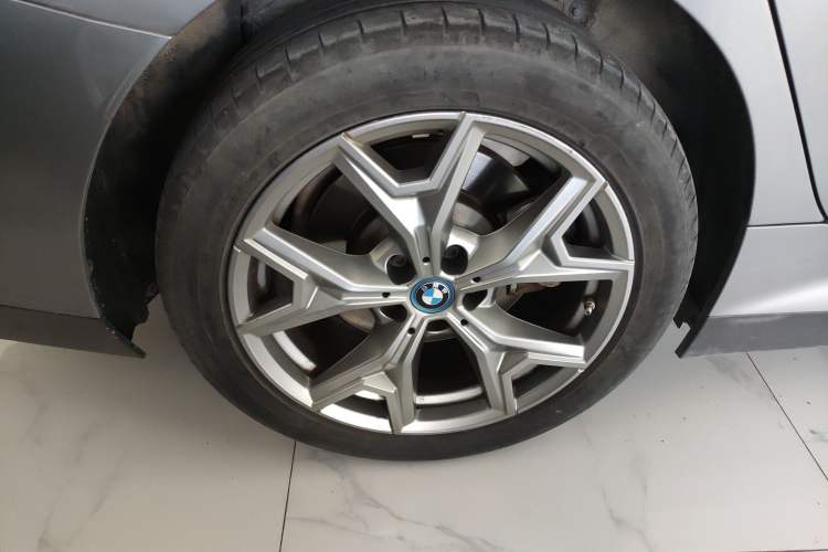Used BMW i3 2022 eDrive 35 L
