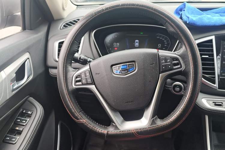 Used Geely Auto Vision X6 2018 1.8L Manual 4G Connect Luxury Edition
