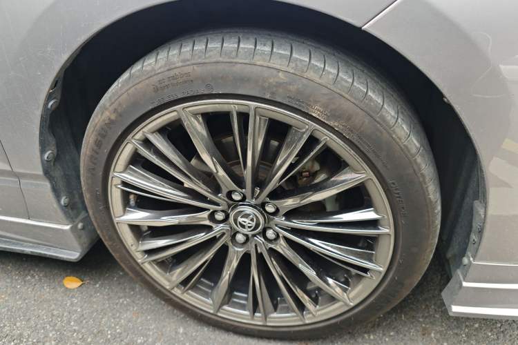 Used Toyota Avalon 2019 2.0L Luxury Edition China VI Standard