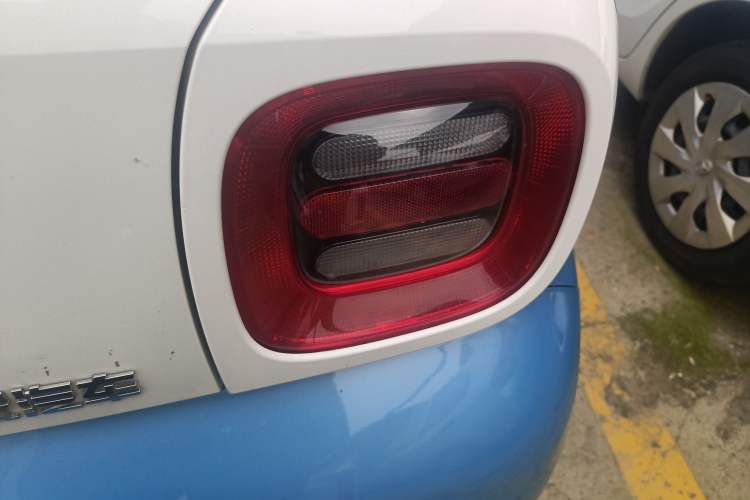 Used ORA Black Cat 2021 301km Cute Pet Edition Right Rear Taillight