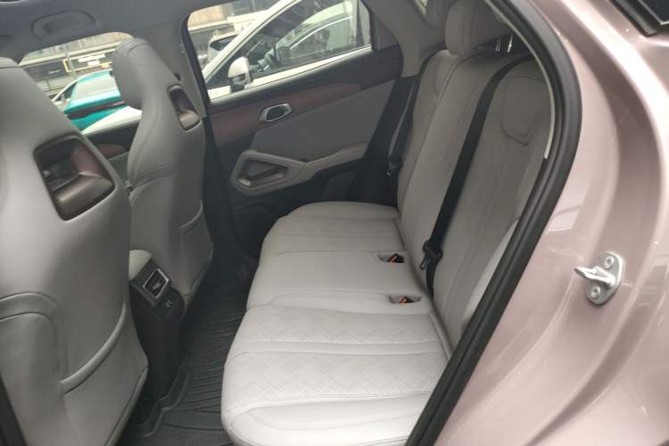 Used BYD Yuan UP 2025 Intelligent Driving Version 401 km Beyond-Range Edition