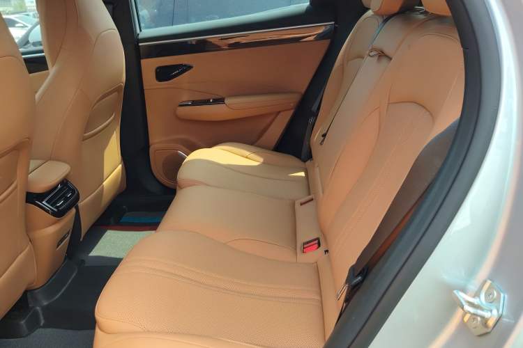 Used Geely Galaxy L7 2025 EM-i 115km Exploration Edition Left Rear Seat