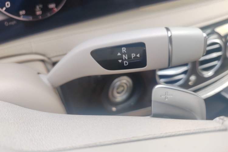 Used Mercedes-Benz Maybach S-Class 2018 S 450 4MATIC Gear Lever
