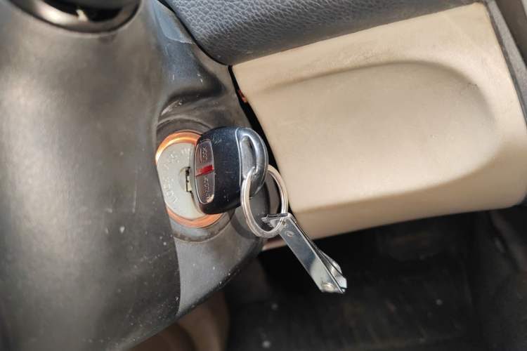 Used Mitsubishi Pajero Sport 2013 3.0L Automatic 4x4 Flagship Edition Interior 1