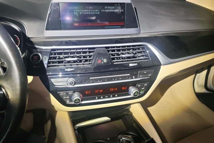 Used BMW 5 Series  Audio And AC Panel