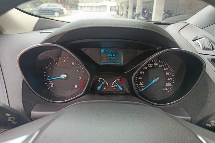 Used Ford Kuga 2015 1.5L GTDi Two-Wheel-Drive Comfort Model
