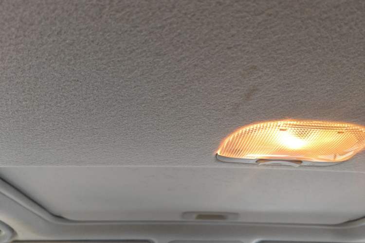 Used Subaru XV 2014 2.0i Comfort Edition
