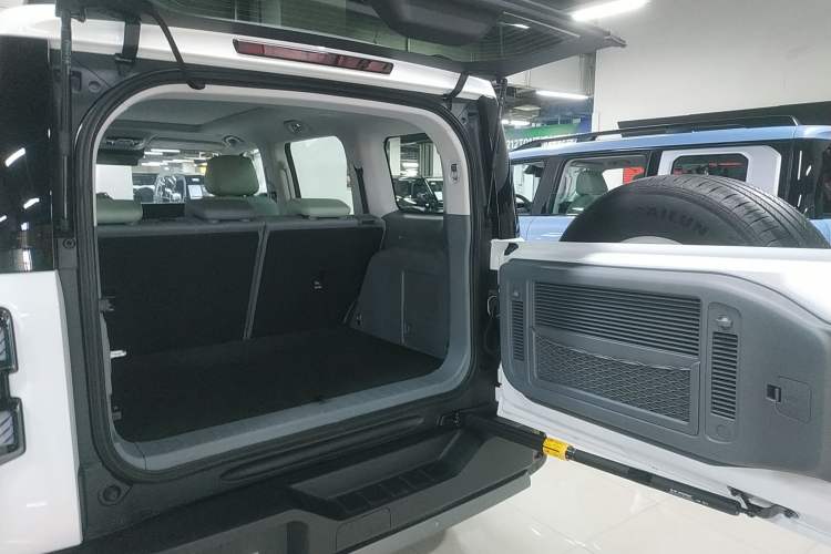 Used BAIC Off-Road BJ40 Electric Drive 2025 Advanced Edition