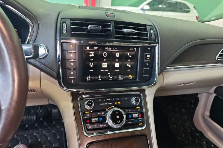 Used Lincoln Continental 2019 2.0T Two-Wheel Drive Luxury Edition China VI Standard