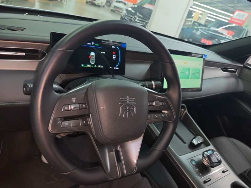 Used BYD Qin PLUS 2025 DM-i Smart Drive 55KM Leading Model — 9