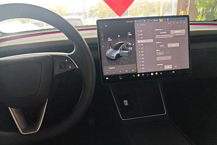 Used Tesla Model Y 2025 Rear-Wheel-Drive Version
