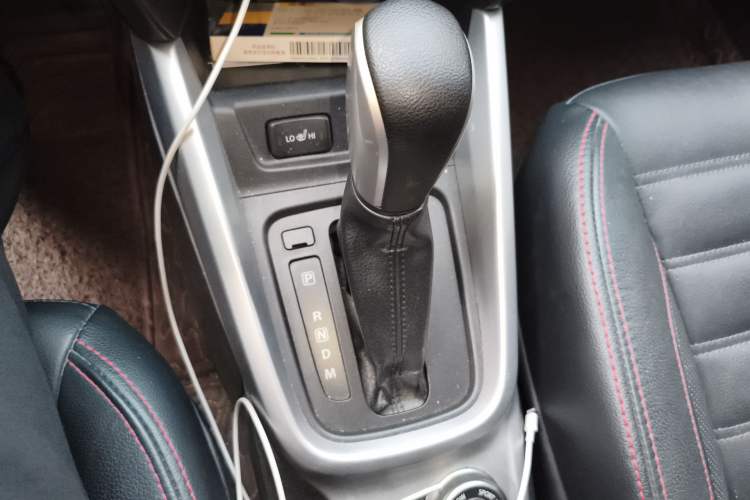 Used Suzuki Vitara 2016 1.4T Automatic 4x4 Flagship Model Gear Lever