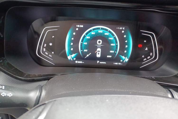 Used CHANGAN OSHAN X5 2021 1.5T DCT Prestige Edition Instrument Cluster