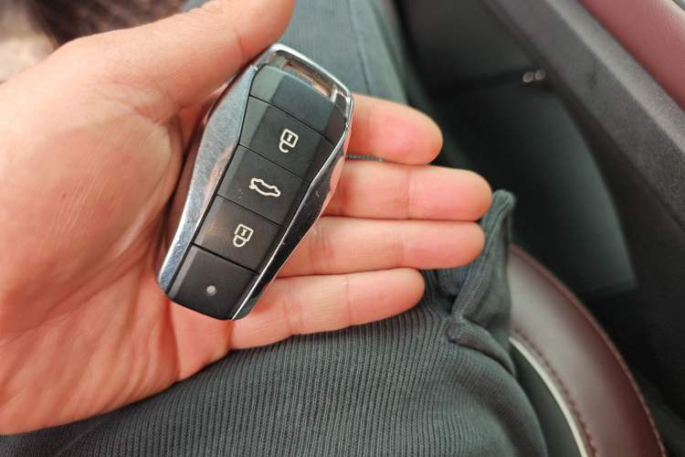 Used SOL QX 2021 300T DCT Deluxe Smart Connectivity Version
