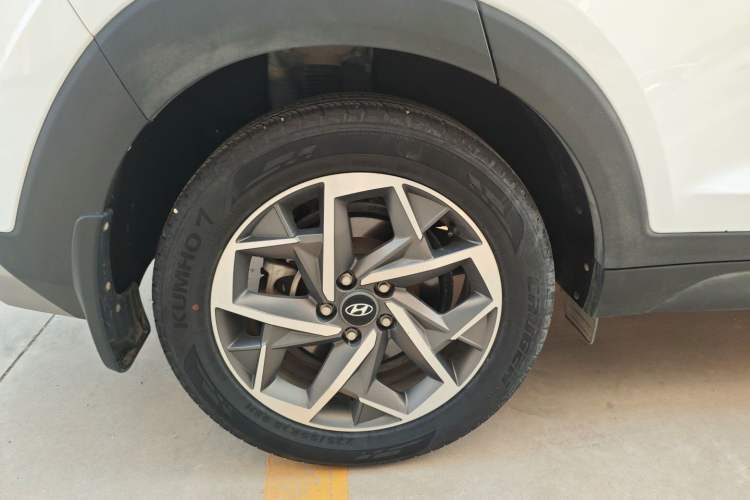 Used Hyundai Tucson 2020 280TGDi Two-Wheel-Drive GLS Fashion Edition China VI Standard
