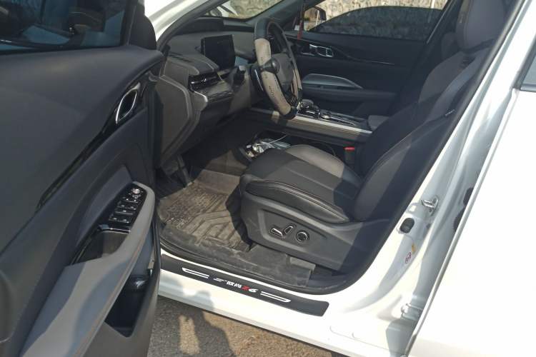 Used CHANGAN OSHAN Z6 New Energy 2023 ZhiDian iDD 150KM Flagship PLUS Driver Seat