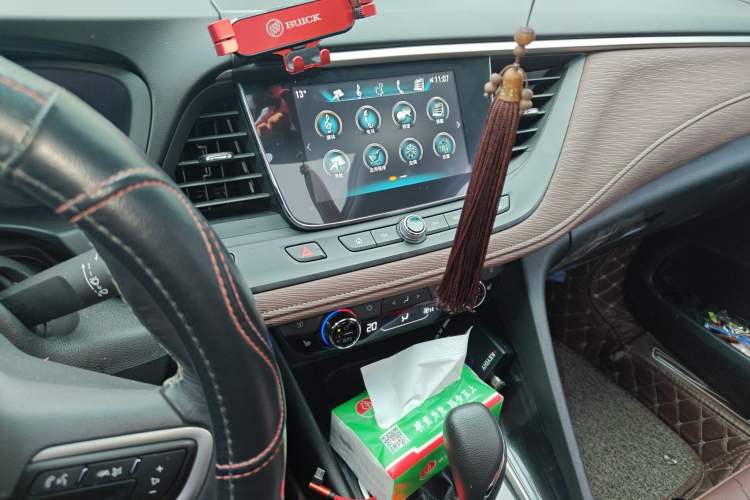 Used Buick GL6 2018 18T 6-Seater Prestige Model
