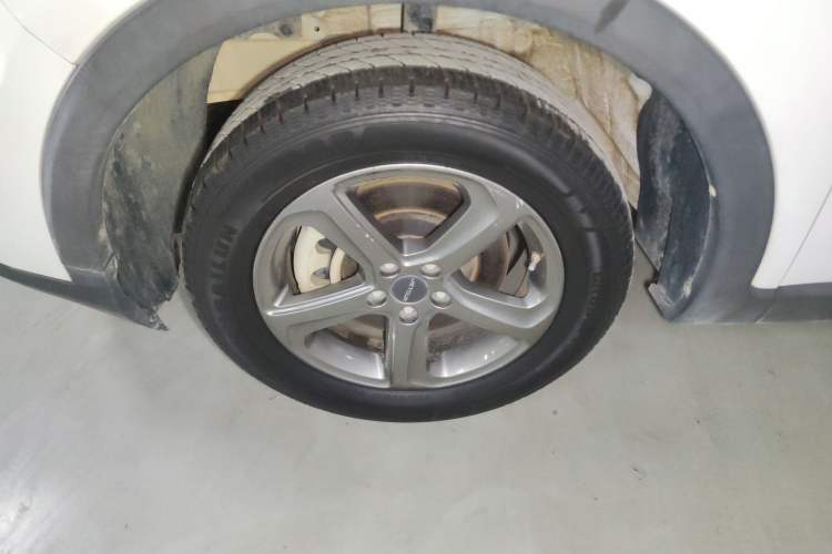 Used JETOUR X70 2020 1.5T Manual Jingxing Edition 5 Seats Left Front Wheel Hub