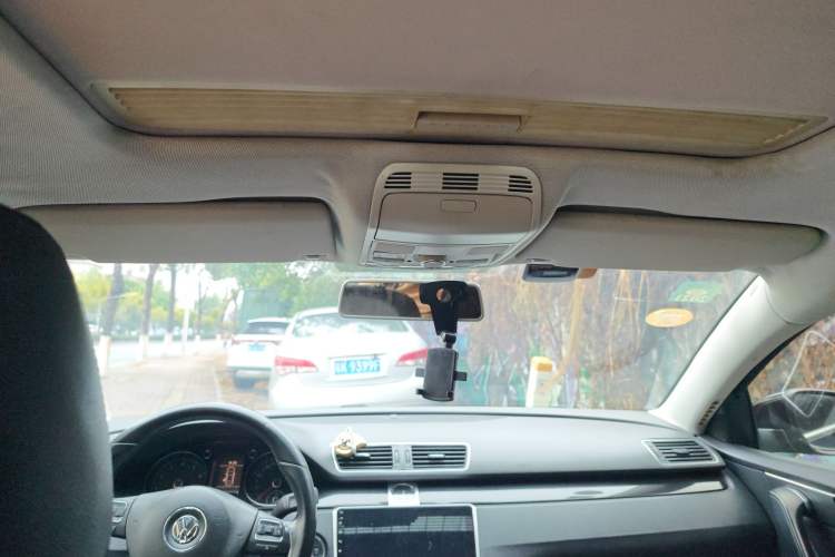 Used Volkswagen Magotan 2012 1.8TSI Luxury Model Headliner