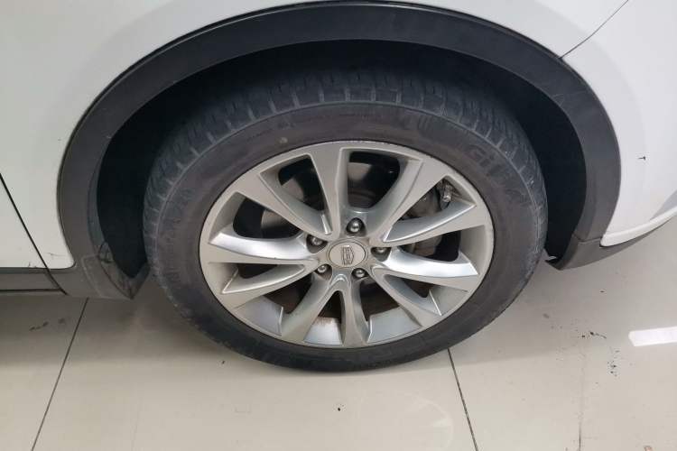 Used Geely Auto Emgrand GS 2016 Sports Edition 1.8L Manual LingShang Model Right Front Wheel Hub