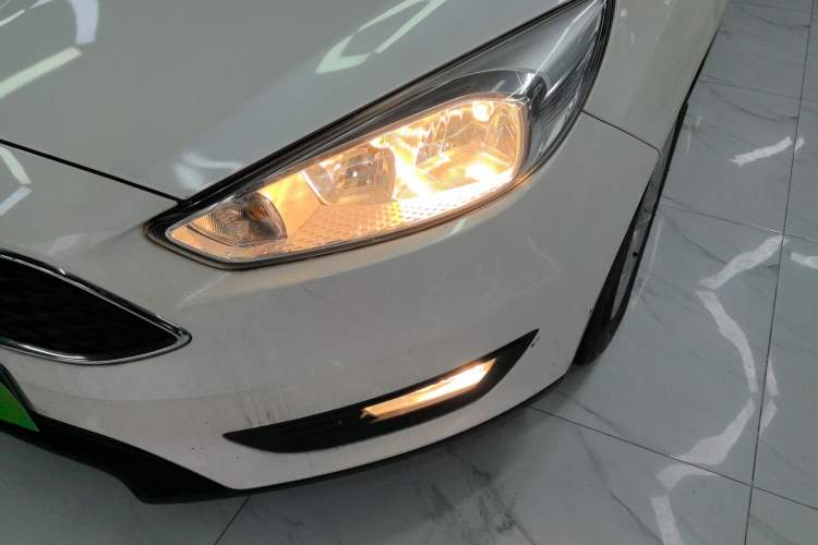 Used Ford Focus 2017 Hatchback 1.6L Automatic Comfort Plus SmartDrive Edition
