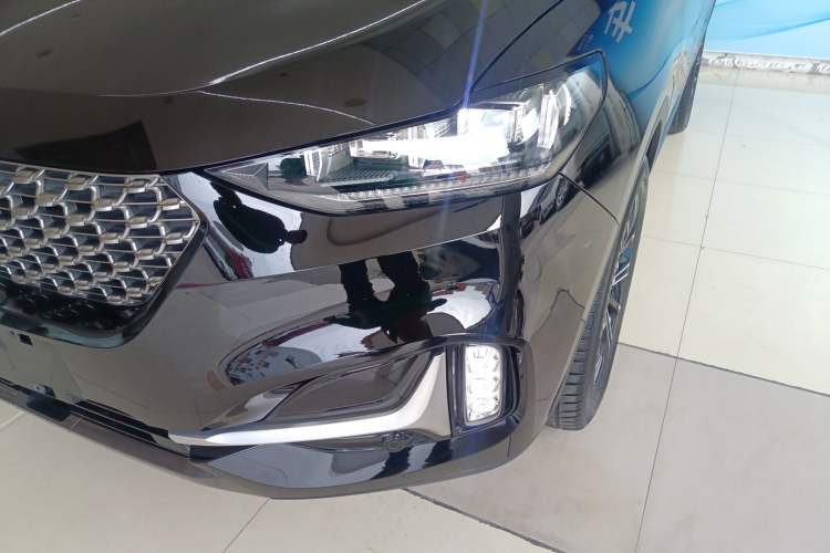 Used Wey VV6 2021 2.0T Two-Wheel Drive Smart Plus