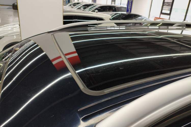 Used GAC Trumpchi GS8 2019 390T Two-Wheel Drive Luxury Smart Connectivity Version (7 Seats) Roof