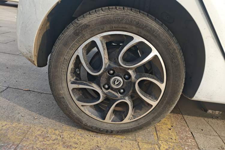 Used CHANGAN OSHAN Benni E-Star 2021 National Edition Xinyi Edition Lithium Iron Phosphate (31.95 kWh) Right Rear Wheel Hub